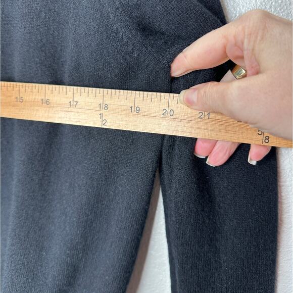 Theory Black Cashmere Long Sleeve Turtleneck Rib Hem Sweater M - Picture 12 of 13